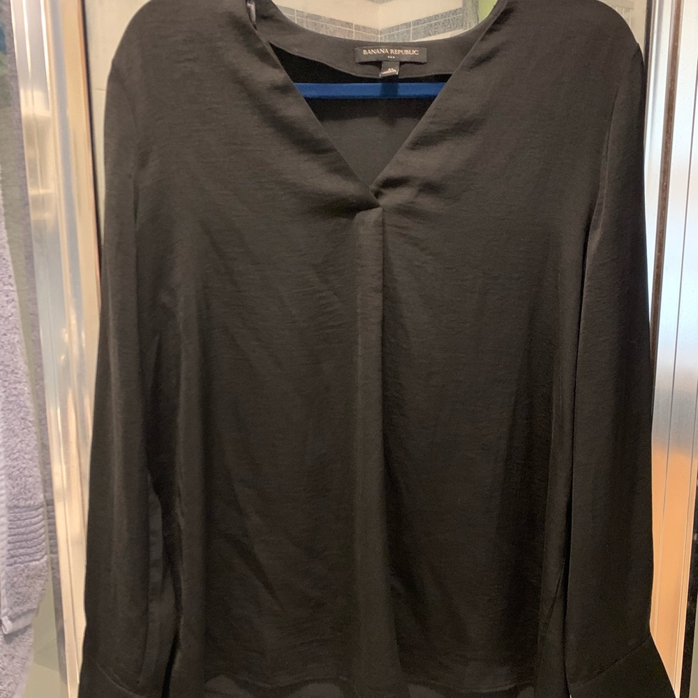 Banana republic popover v neck blouse